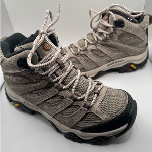 Merrell Grey and Black Outdoor Hiking Boots